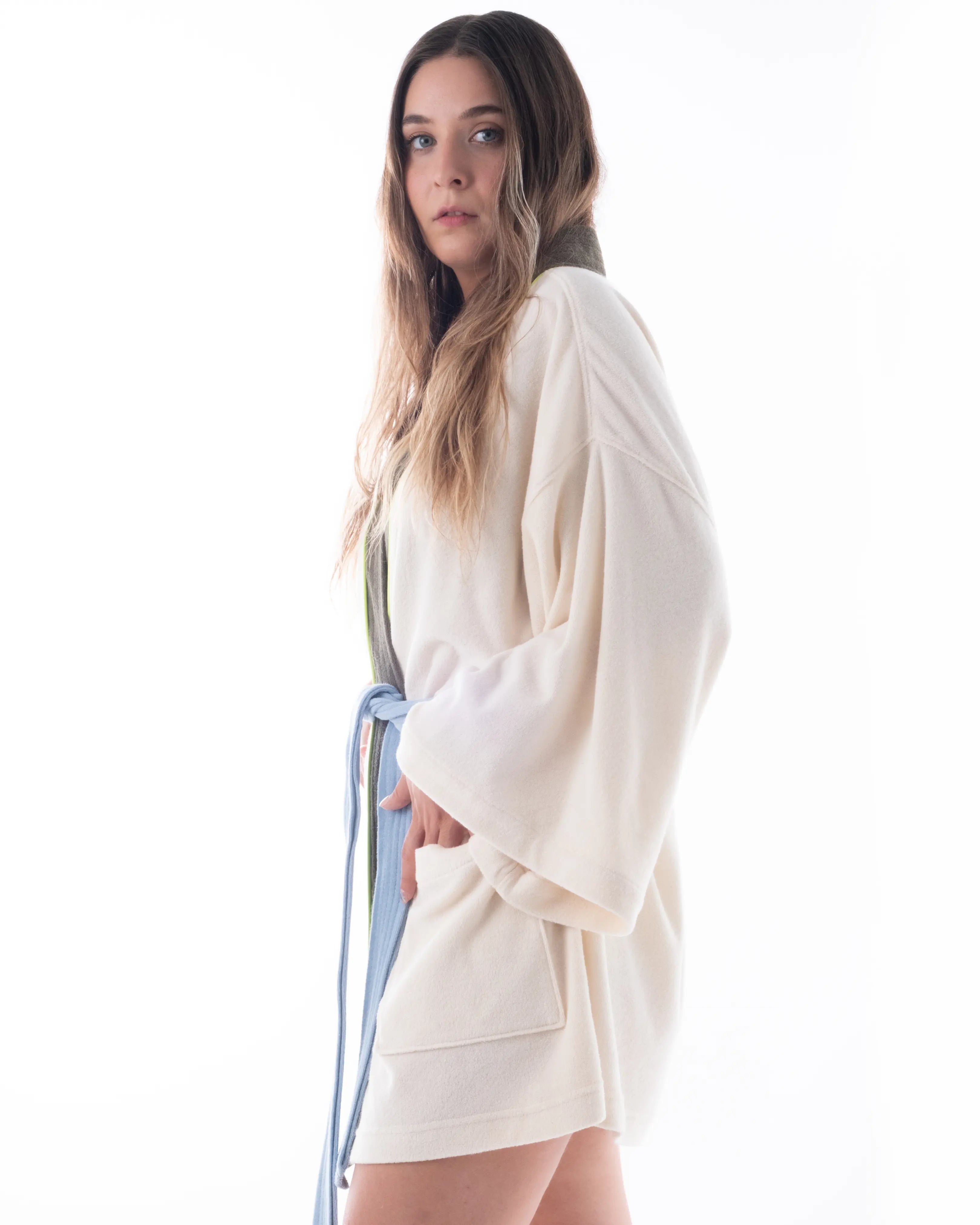KRTL01_SALTSKIN_KIMONO_BEIGE