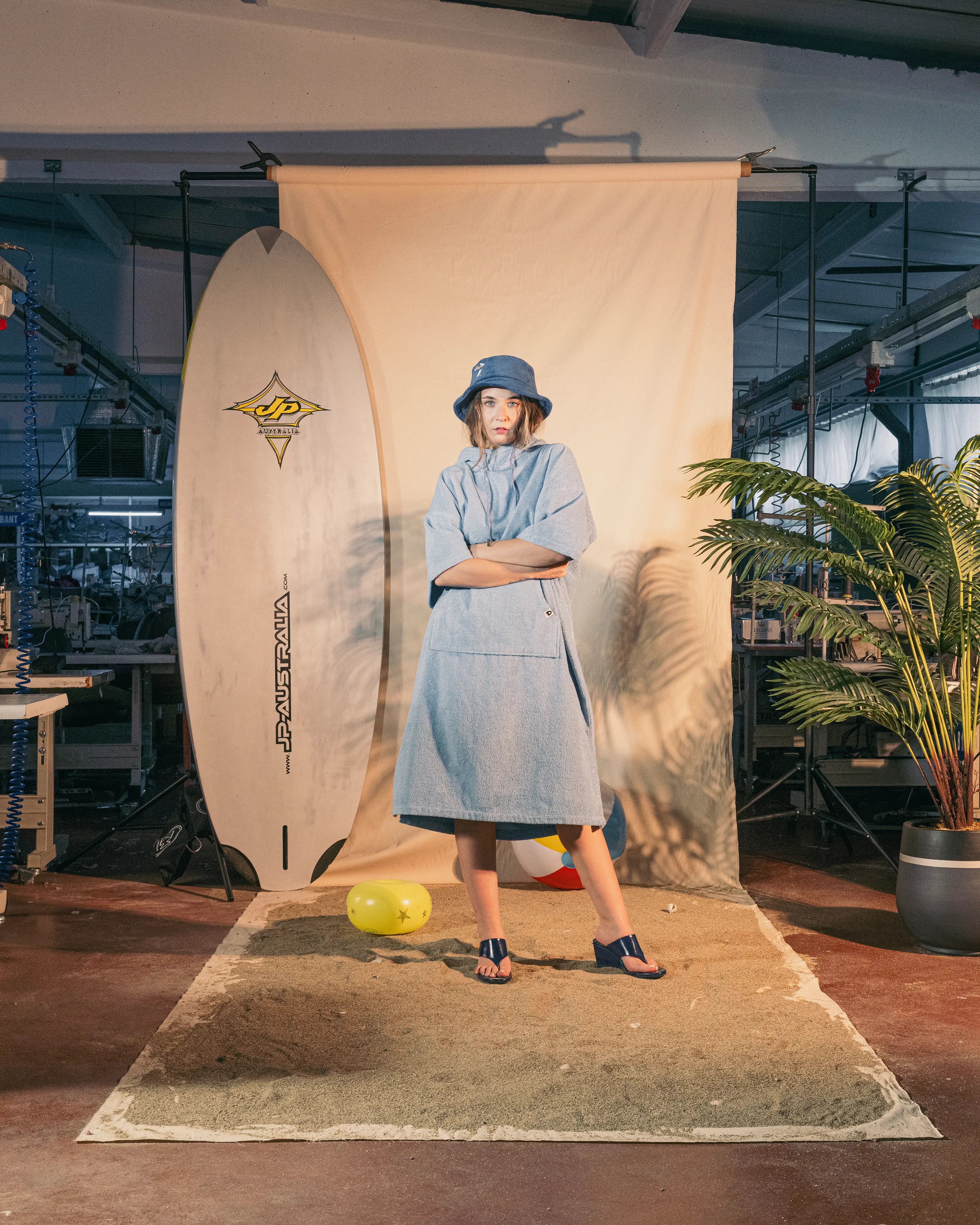 KRTL01_CRUISE_PONCHO_BLUE