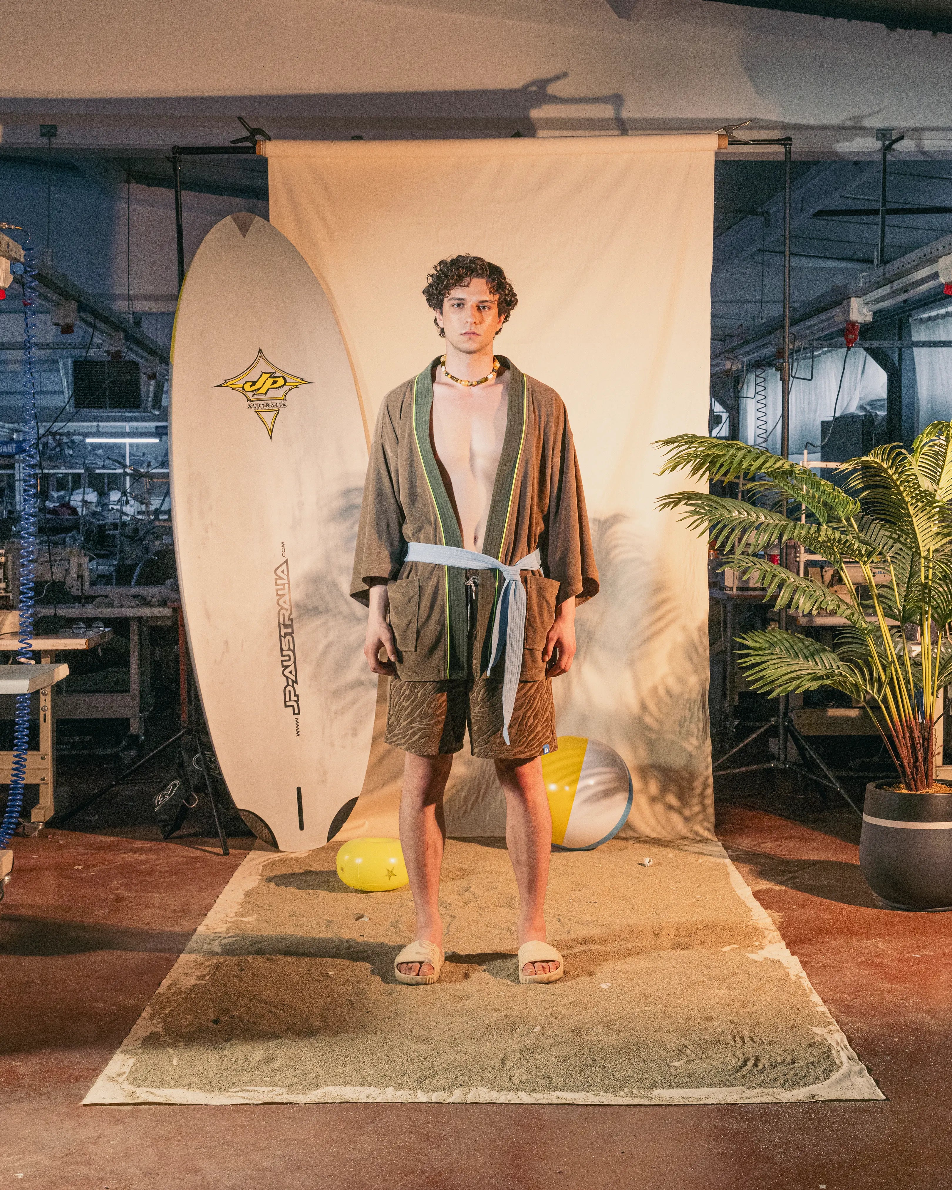 KRTL01_SALTSKIN_KIMONO_BROWN